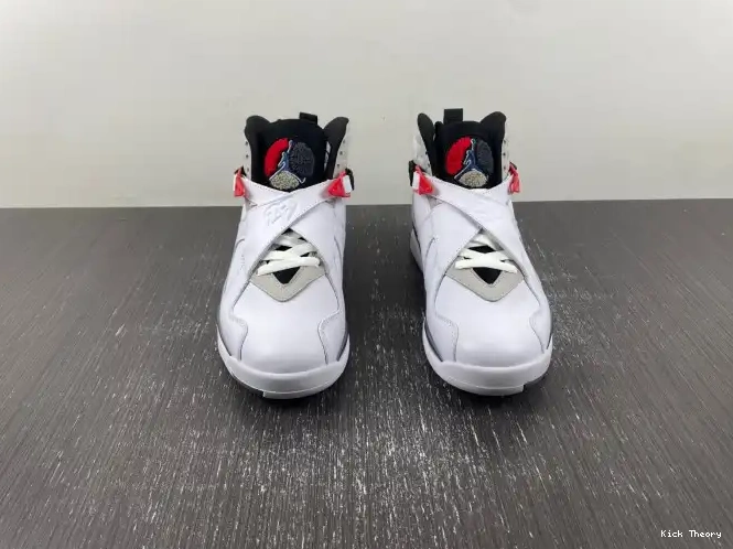 Kicked Out Shoe Store 8 (2013) Retro 305381-103 Bunny Air Bugs Jordan 0512